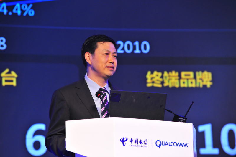 杨杰.jpg