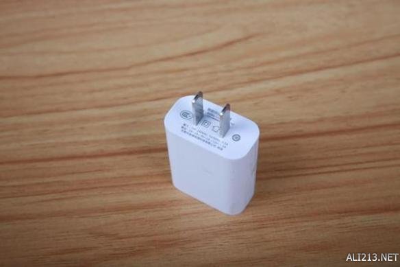 酷开VR随意门G1机身设计工艺介绍 开箱/机身评测