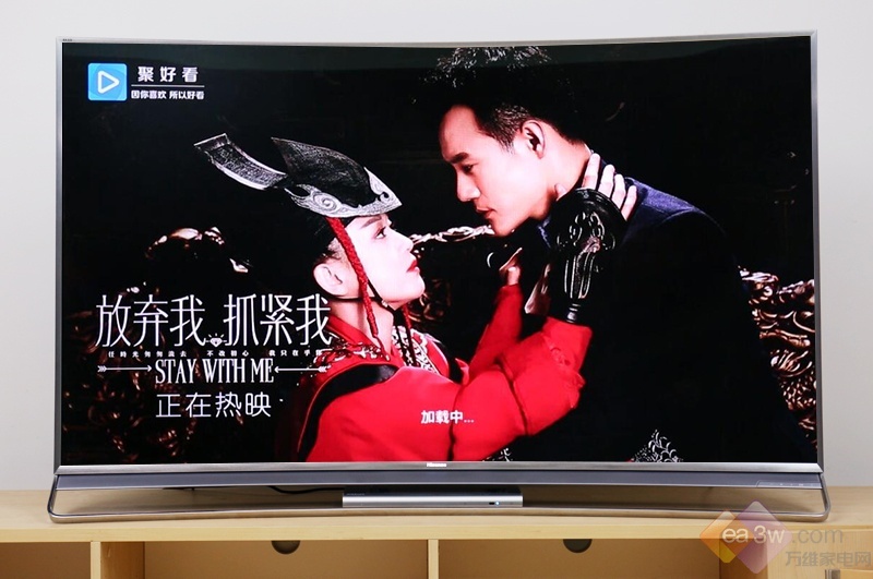 ULED超画质体验！海信MU9600曲面4K电视评测 